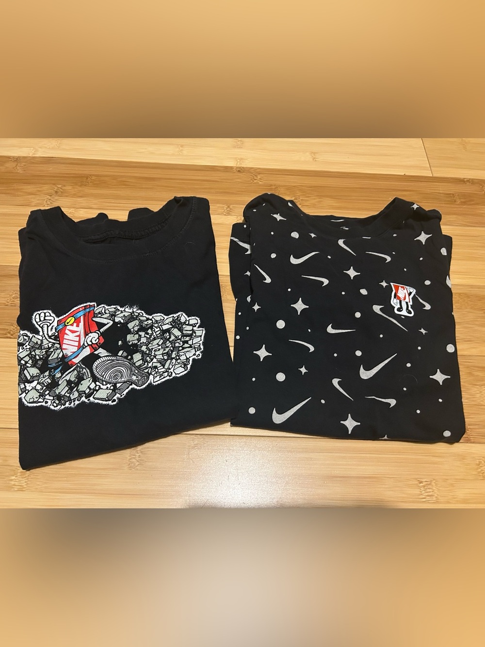Bundle of 2 boys Nike tshirts